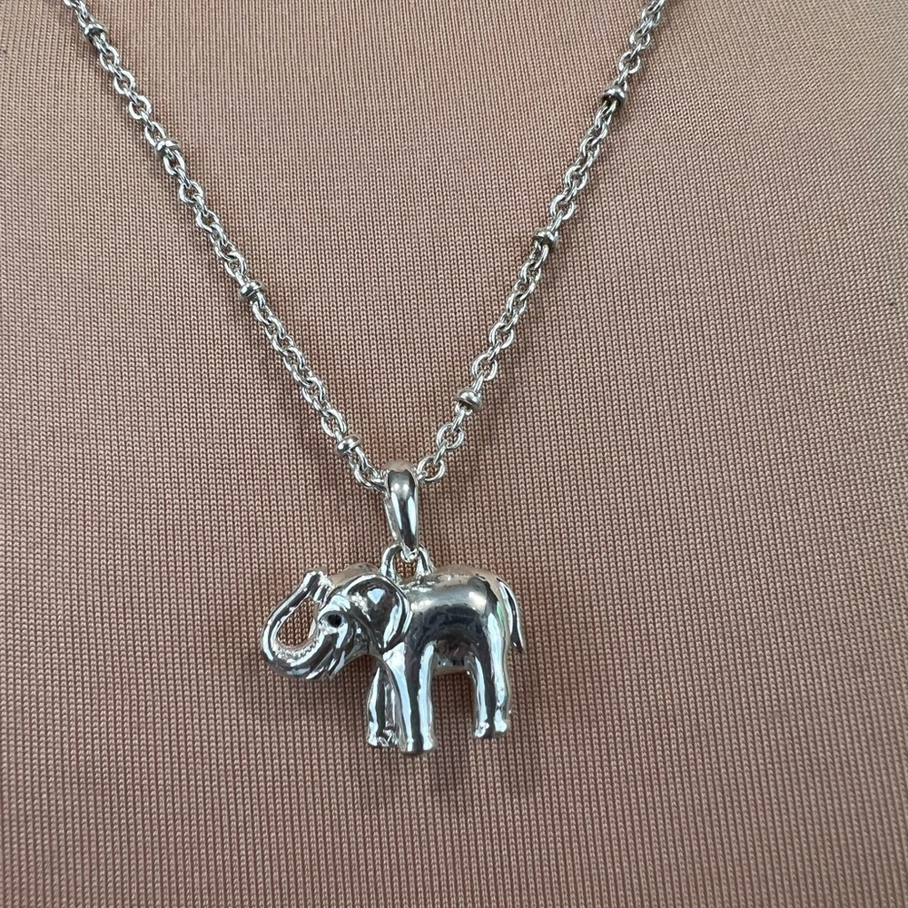 Lucky Elephant Shiny Silver Toned Pendant Necklace‎